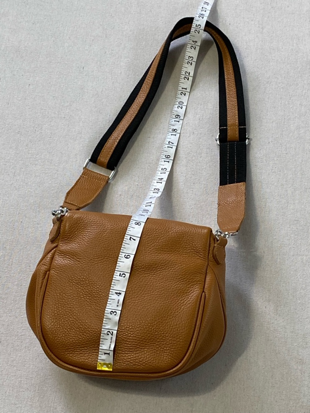 Syrena Leather Crossbody Adjustable Strap Bag - Picture 10 of 15
